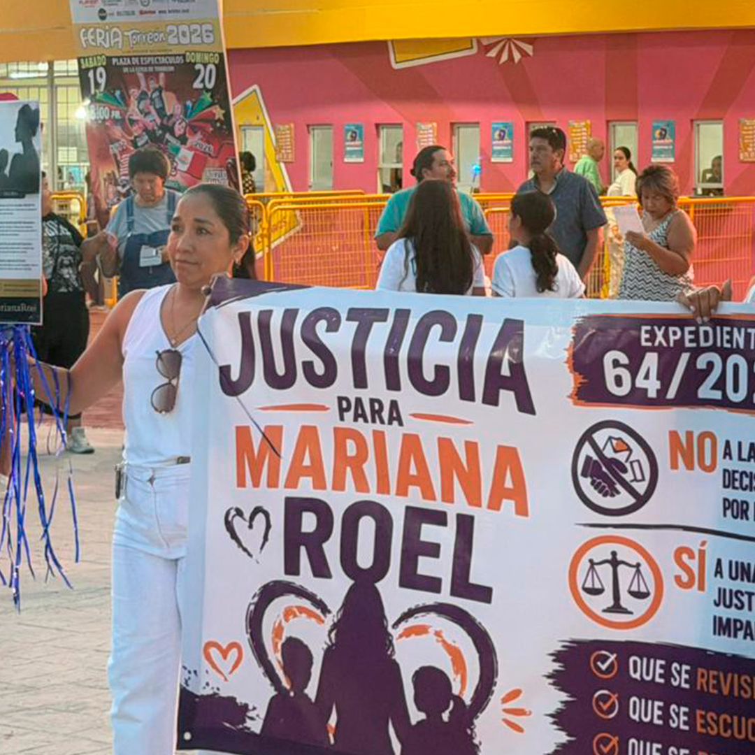Se Manifiestan en la Feria de Torreón para Pedir Justicia por Mariana Roel